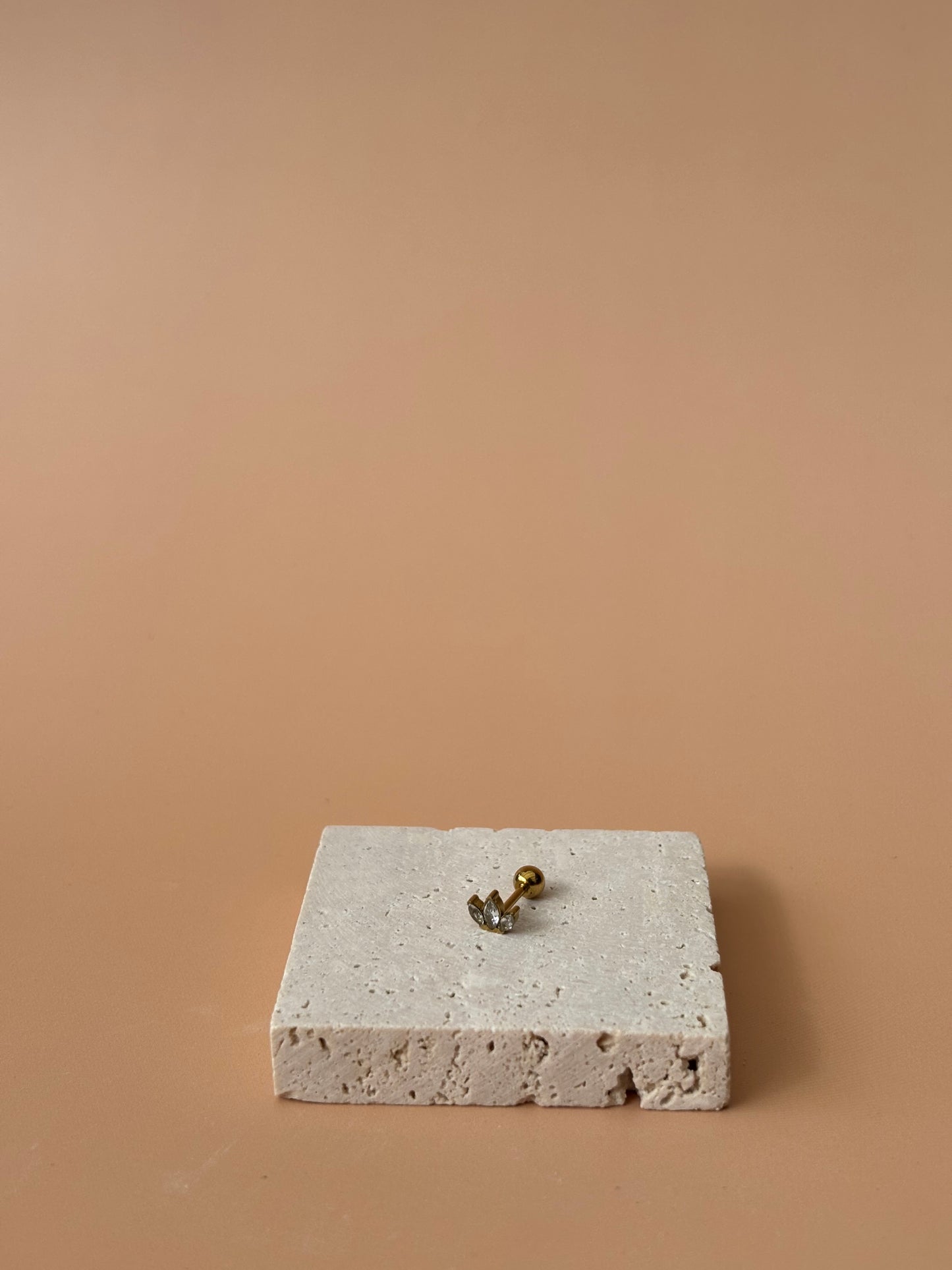 Piercing Lotus Doré