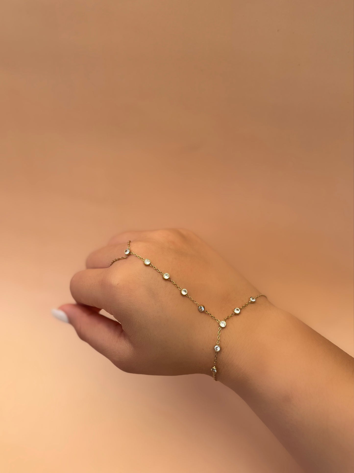 Chaîne de main Lia Dorée