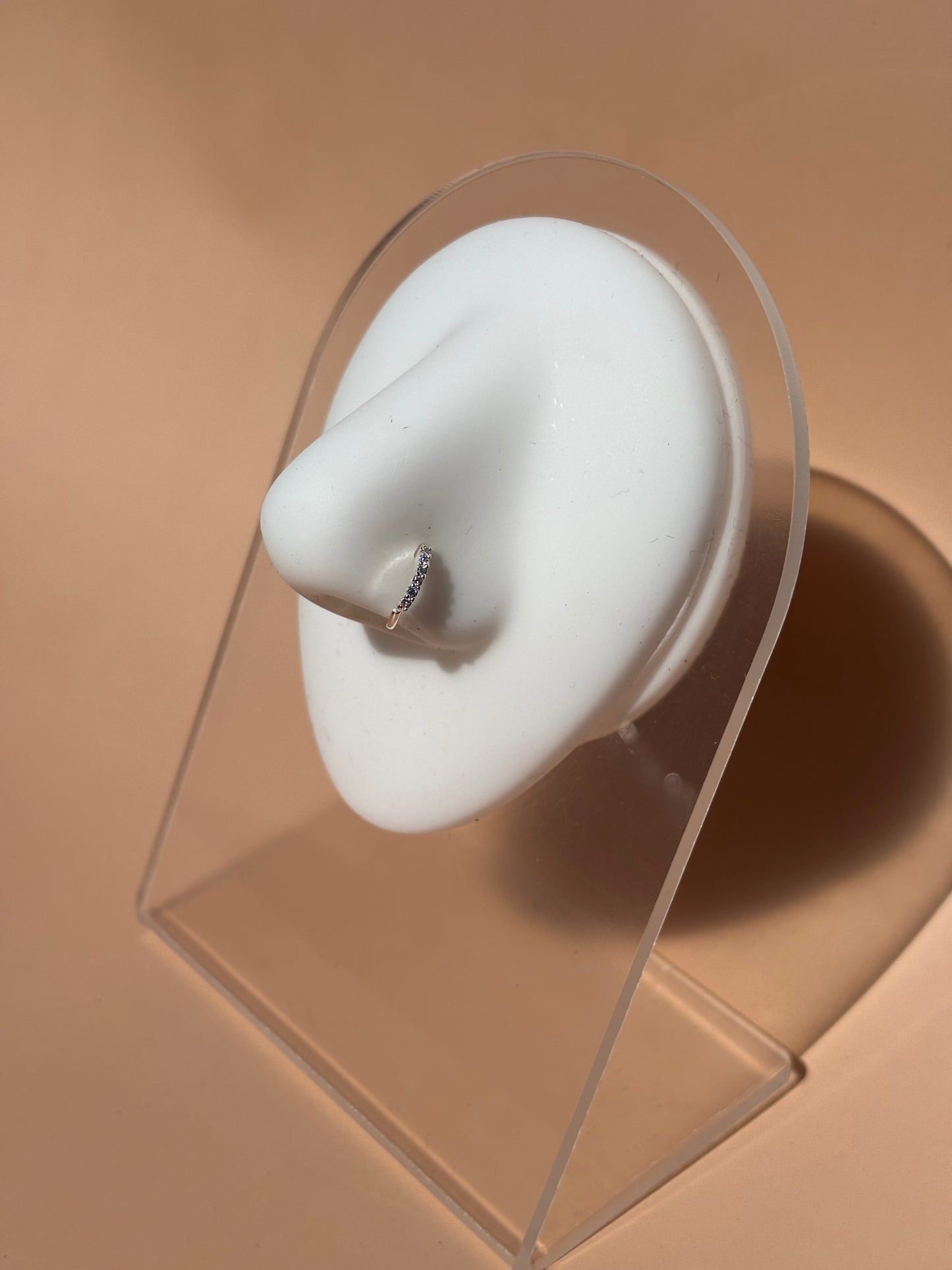 Piercing Anneau Argenté à Strass