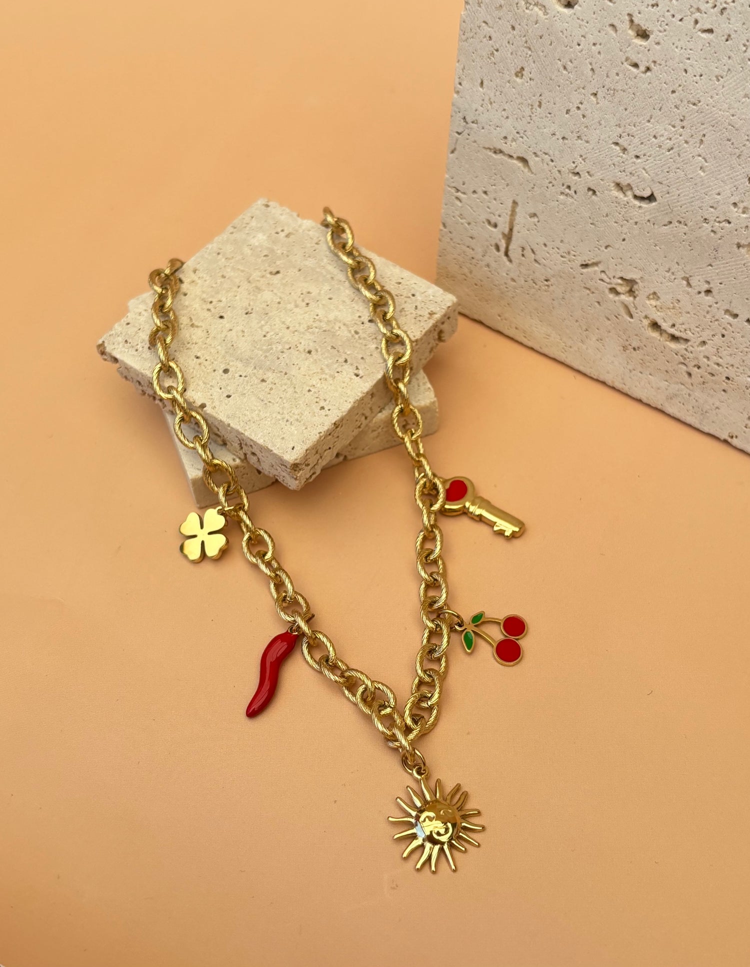 COLLIER